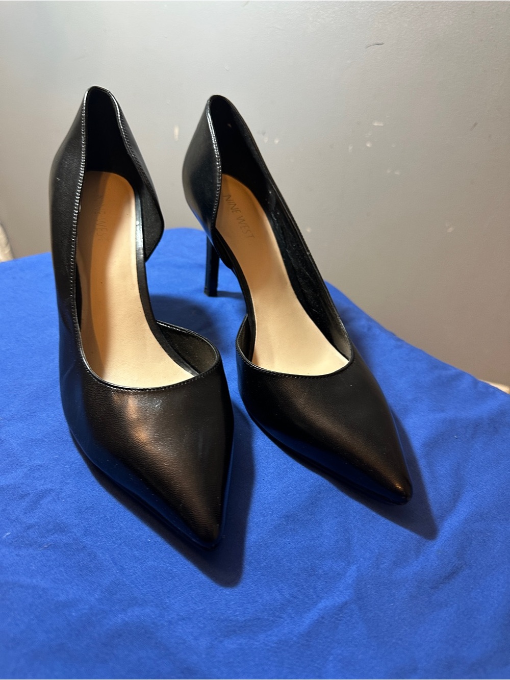 Nine West Black Pointed-Toe Leather Stiletto Pumps